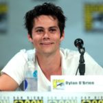 Rumor: Dylan O’Brien será Robin en la película Batgirl